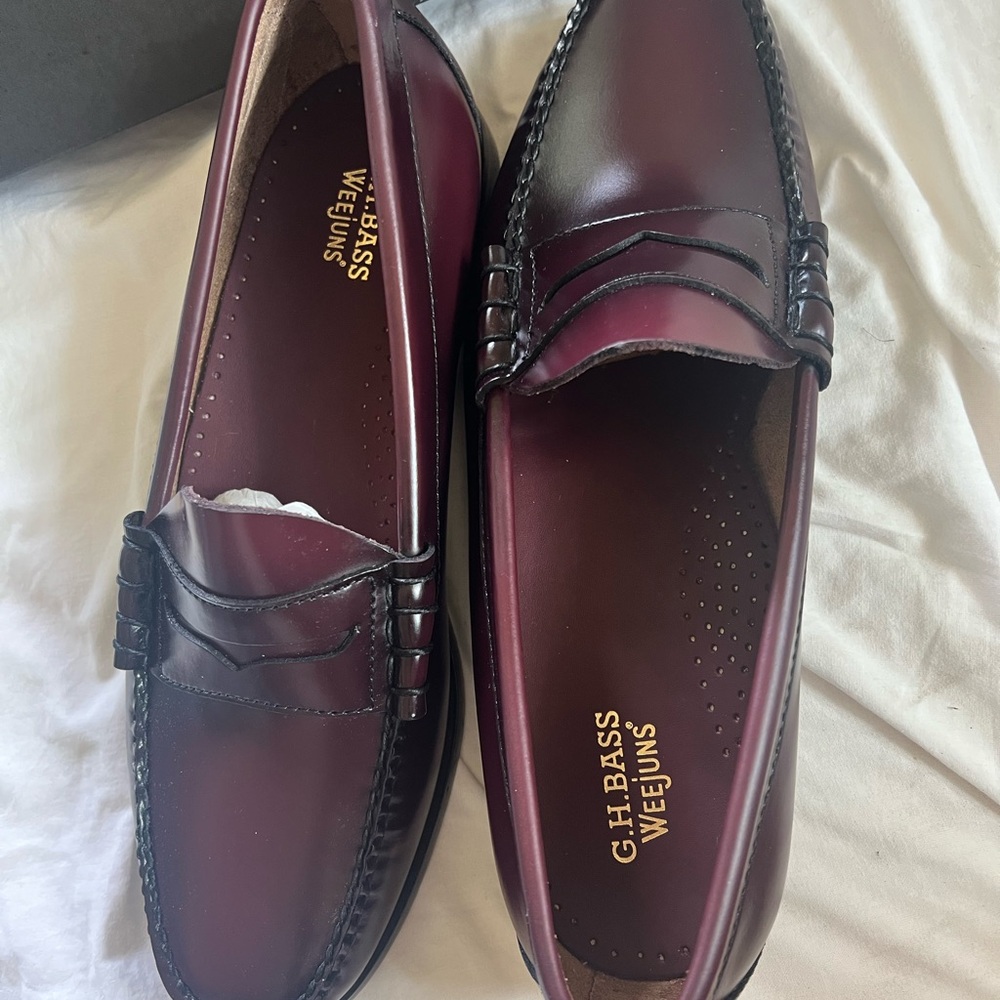 G.H. Bass & Co. Brown Leather Loafers Slip-On Style